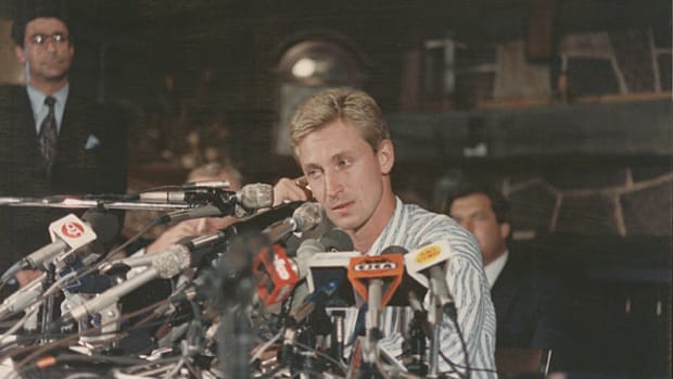 130809164226-gretzky-presser-single-image-cut.jpg